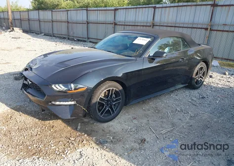 2020 Ford Mustang Ecoboost Premium z USA, uszkodzony, nr VIN 1FATP8UH8L5137546